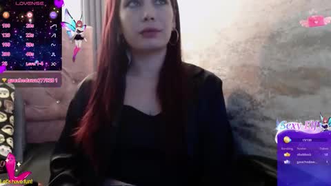 Yuyi online show from March 8, 2:32 pm