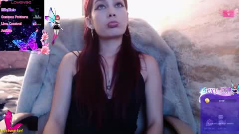 Yuyi online show from May 4, 6:59 pm