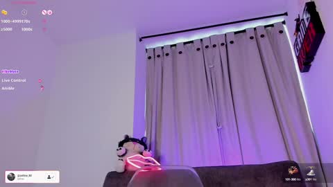 Snapshot of _zeli_ chatting on January 27, 12:26 pm zelline online show from January 27, 12:26 pm