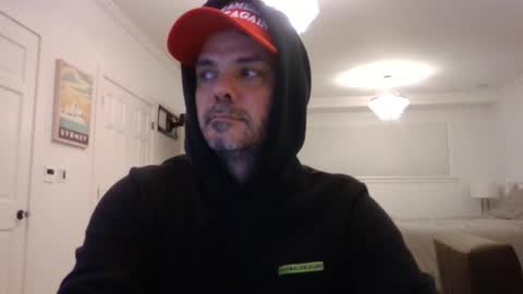 Snapshot of _zeus____ chatting on January 8, 4:34 am Zeus online show from January 8, 4:34 am