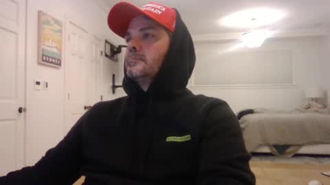 Snapshot of _zeus____ chatting on January 11, 3:23 am Zeus online show from January 11, 3:23 am