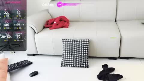 Snapshot of _zizi_ chatting on January 1, 5:11 am _zizi_ online show from January 1, 5:11 am