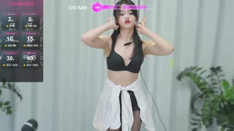 Snapshot of _zizi_ chatting on February 12, 9:11 pm _zizi_ online show from February 12, 9:11 pm