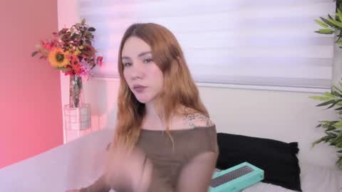 Snapshot of _zoe_3 chatting on June 14, 2:30 pm Zoe online show from June 14, 2:30 pm
