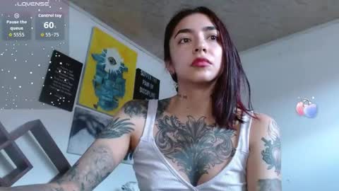 Snapshot of _zoebakers chatting on May 14, 1:40 pm Zoe online show from May 14, 1:40 pm