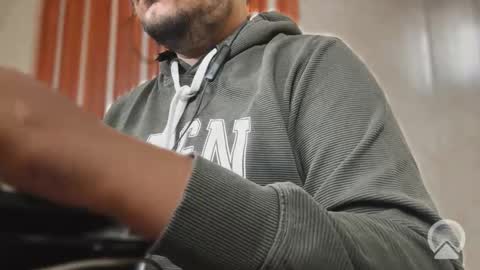 Snapshot of a4h_odin chatting on October 8, 8:34 am Sleepy owl online show from October 8, 8:34 am