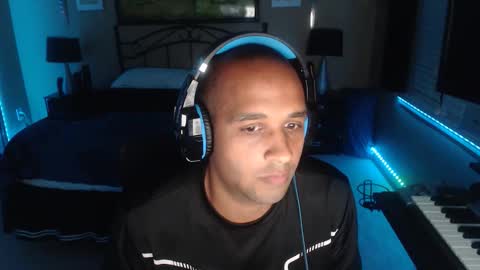 a4orce online show from November 11, 2:22 am