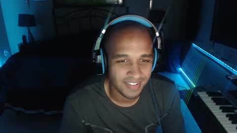 a4orce online show from December 1, 12:04 am