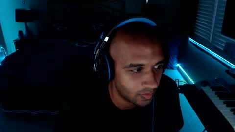 Snapshot of a4orce chatting on June 8, 12:47 am a4orce online show from June 8, 12:47 am