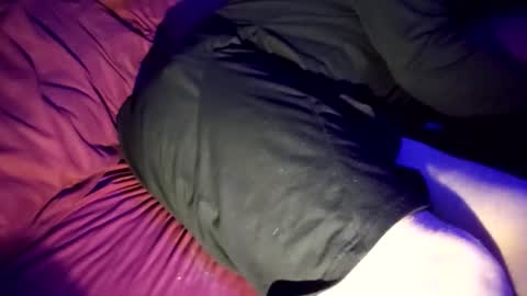 Snapshot of a_bad_guy_duh chatting on January 17, 10:53 am a_bad_guy_duh online show from January 17, 10:53 am