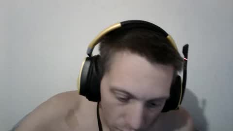 A Bored Dragon online show from December 16, 9:14 am