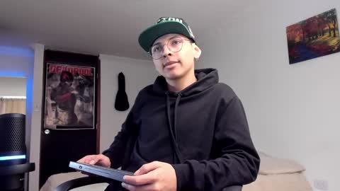 alejo online show from December 11, 2:33 pm