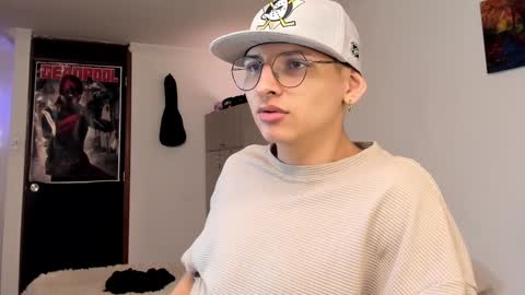 alejo online show from December 22, 11:09 pm