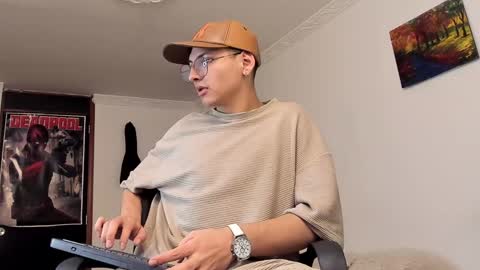 alejo online show from December 25, 3:50 am