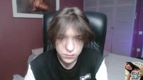 Kris Michael online show from December 20, 2:13 pm