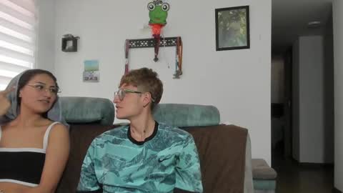 Snapshot of a_sexy_couple__ chatting on September 19, 7:14 pm A Sexy Couple online show from September 19, 7:14 pm