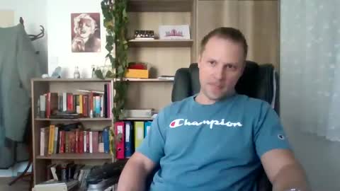 Long distance cumshot online show from March 2, 9:31 am