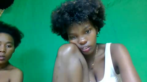 Snapshot of aadienne chatting on May 24, 8:03 pm aadienne online show from May 24, 8:03 pm