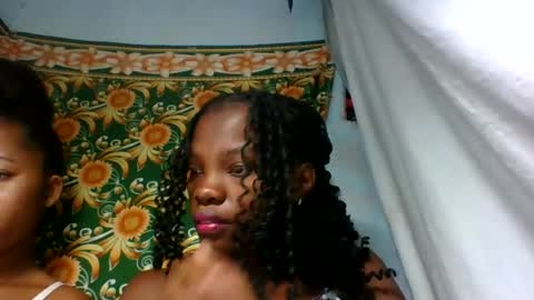 Snapshot of aadienne chatting on June 12, 10:41 pm aadienne online show from June 12, 10:41 pm
