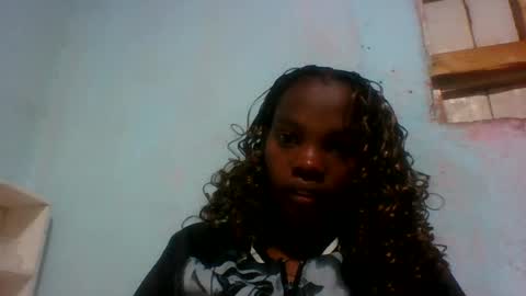 Snapshot of aadienne chatting on June 26, 10:25 pm aadienne online show from June 26, 10:25 pm