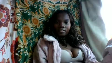 Snapshot of aadienne chatting on July 7, 6:47 am aadienne online show from July 7, 6:47 am