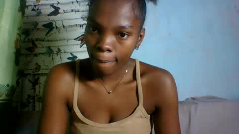 Snapshot of aadienne chatting on July 28, 6:31 pm aadienne online show from July 28, 6:31 pm