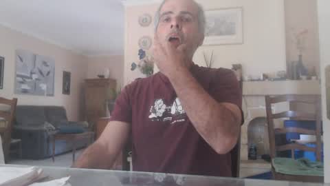 Snapshot of aalex1717 chatting on June 15, 12:51 pm Aalex1717 online show from June 15, 12:51 pm