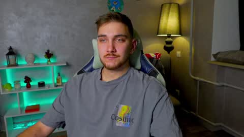 Alex online show from December 20, 2:08 am