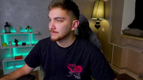 Alex online show from December 25, 4:22 am