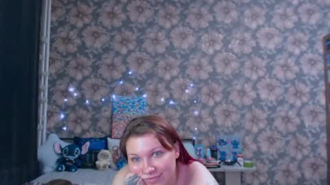 Snapshot of aalicebubble chatting on June 1, 9:16 pm Alice online show from June 1, 9:16 pm