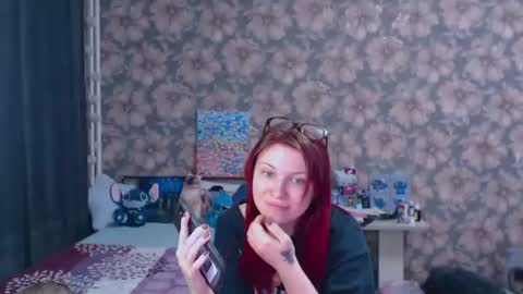Snapshot of aalicebubble chatting on June 21, 8:11 pm Alice online show from June 21, 8:11 pm
