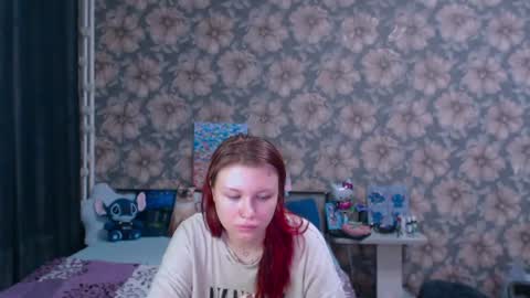 Snapshot of aalicebubble chatting on June 23, 6:17 pm Alice online show from June 23, 6:17 pm