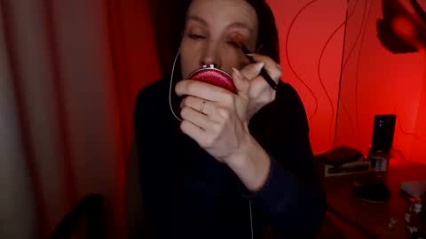 Katie online show from January 14, 2:19 am