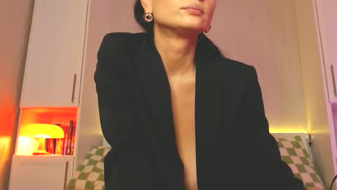 Snapshot of aamica chatting on January 8, 9:34 pm Lea online show from January 8, 9:34 pm