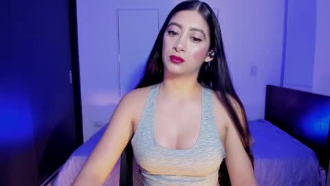Snapshot of aandreamartinez1 chatting on May 17, 11:12 pm andrea online show from May 17, 11:12 pm