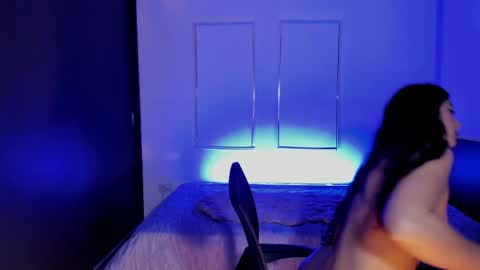 Snapshot of aandreamartinez1 chatting on May 28, 4:10 am andrea online show from May 28, 4:10 am