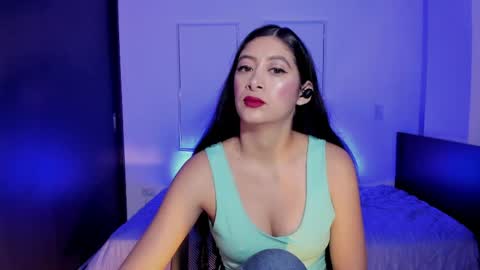 Snapshot of aandreamartinez1 chatting on June 2, 2:57 am andrea online show from June 2, 2:57 am