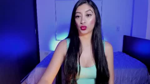 Snapshot of aandreamartinez1 chatting on June 10, 4:23 am andrea online show from June 10, 4:23 am