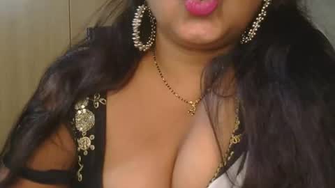 Snapshot of aaradhya_sexy_88 chatting on November 10, 10:03 am aaradhya_sexy_88 online show from November 10, 10:03 am