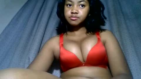 aariciah online show from November 22, 11:37 pm