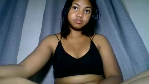 aariciah online show from November 30, 11:09 pm