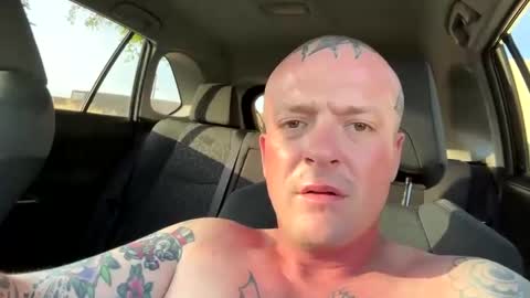 Snapshot of aarmun37 chatting on January 4, 11:38 pm aarmun37 online show from January 4, 11:38 pm