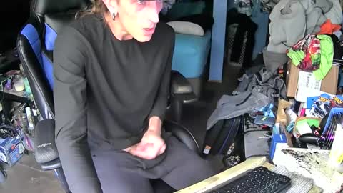 Snapshot of aaron111dub chatting on May 28, 3:09 pm NorCalLongSlong online show from May 28, 3:09 pm