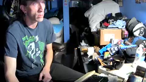 Snapshot of aaron111dub chatting on June 22, 7:05 am NorCalLongSlong online show from June 22, 7:05 am