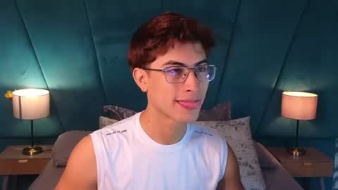 Aaron Ezequiel online show from July 2, 1:39 pm