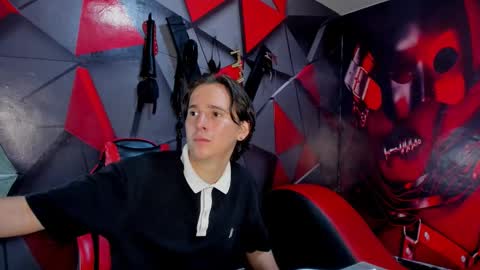 Aaron online show from December 16, 9:53 pm