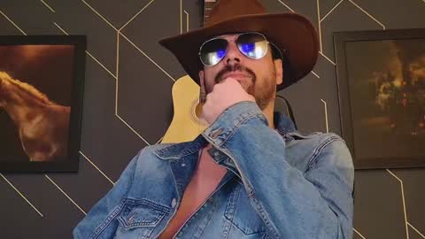 Aaron online show from February 6, 2:33 am