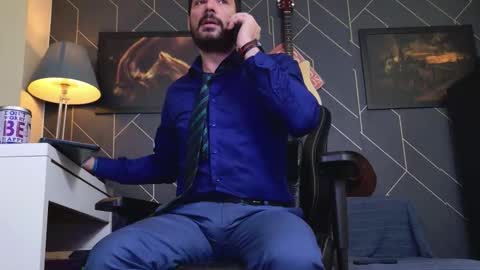 Aaron online show from November 12, 7:53 am