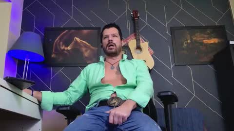 Aaron online show from November 29, 3:09 am