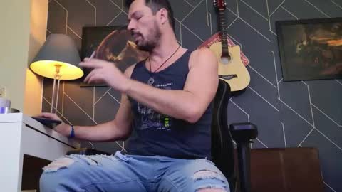 Snapshot of aaronbomer chatting on December 21, 2:08 am Aaron online show from December 21, 2:08 am